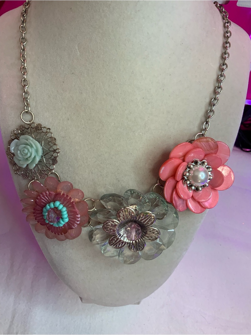 Vintage Floral Statement Necklace (Y-19)